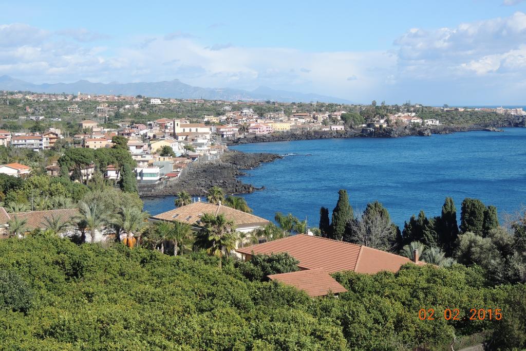 Casavacanze Residence Maia Volcani Ачиреале Экстерьер фото